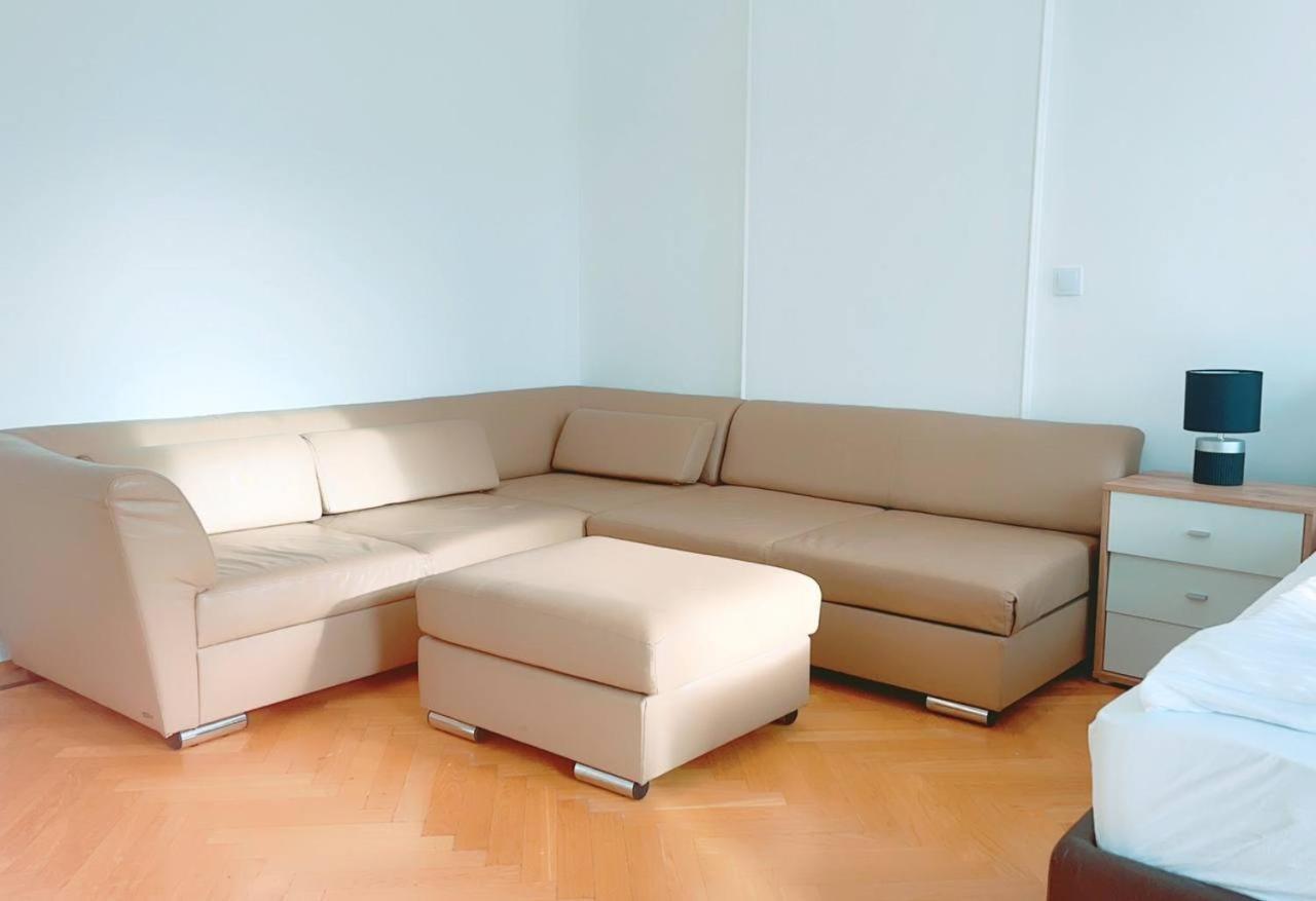 Deluxe Double Room Kp Wien Exteriör bild